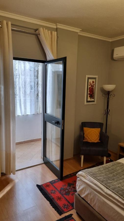 Ciak Apartment 2 Tirana Kültér fotó
